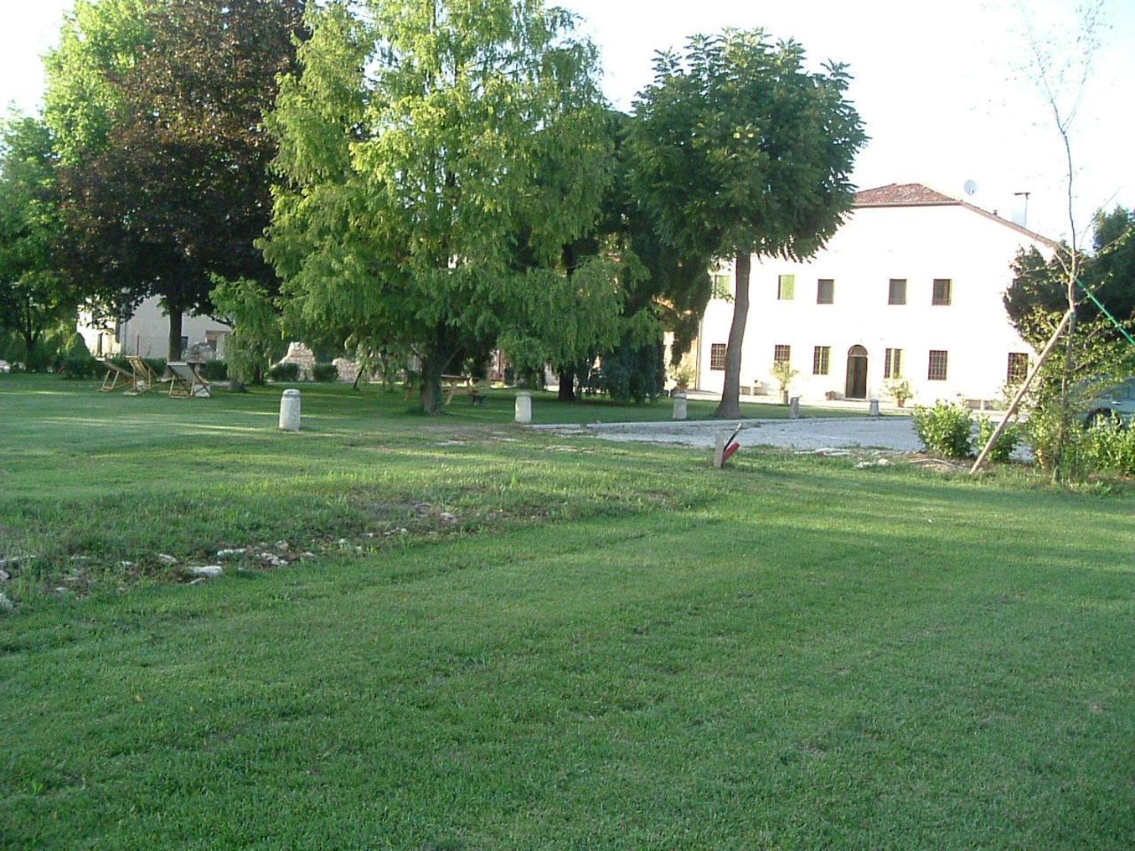 Agriturismo La Sophora Montegaldella Buitenkant foto