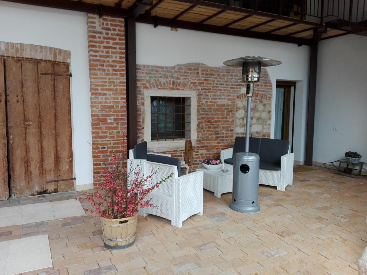 Agriturismo La Sophora Montegaldella Buitenkant foto