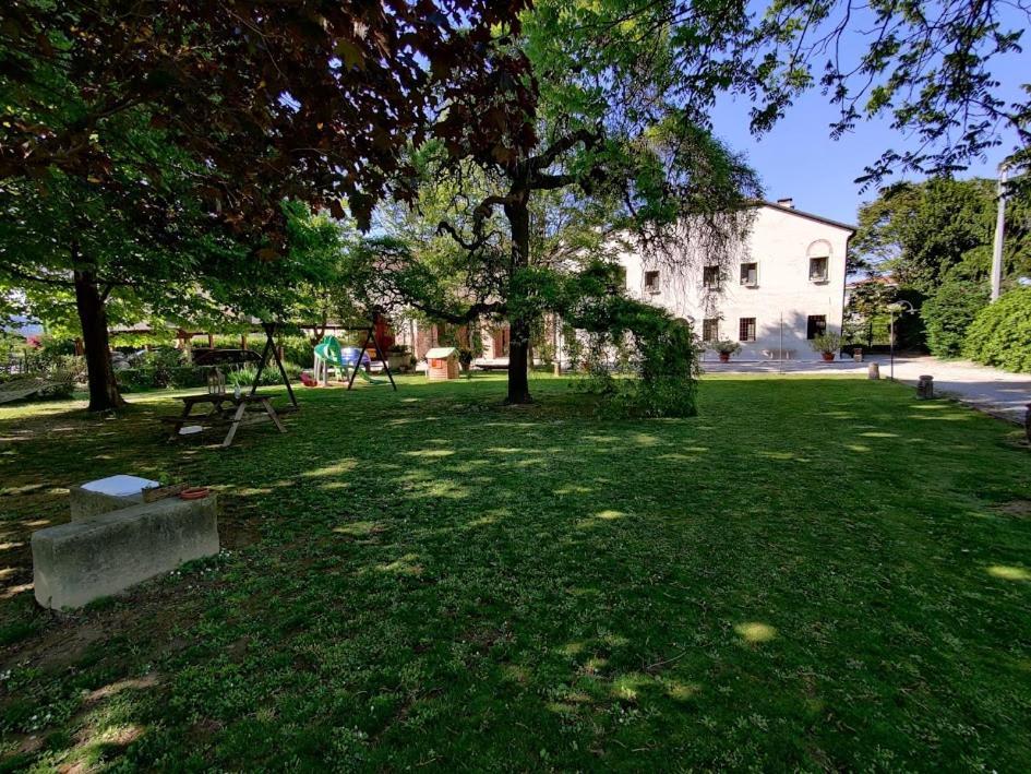 Agriturismo La Sophora Montegaldella Buitenkant foto